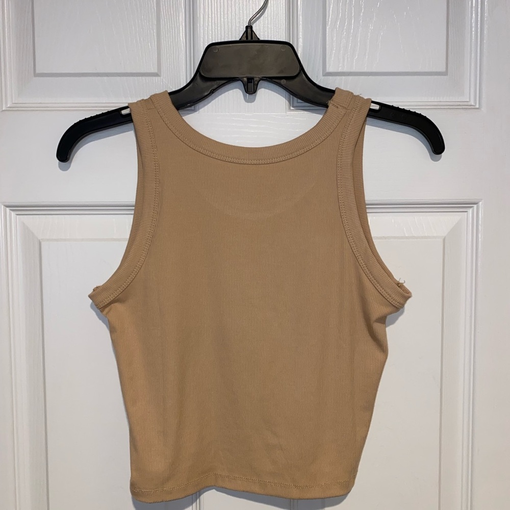 Cropped ribbed top